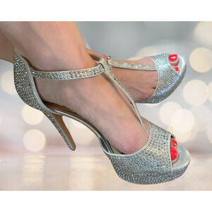 Gianni Bini Sz 9.5 Bright Night Platform Stilettos 4.5" Heel T-Strap Silver Glam